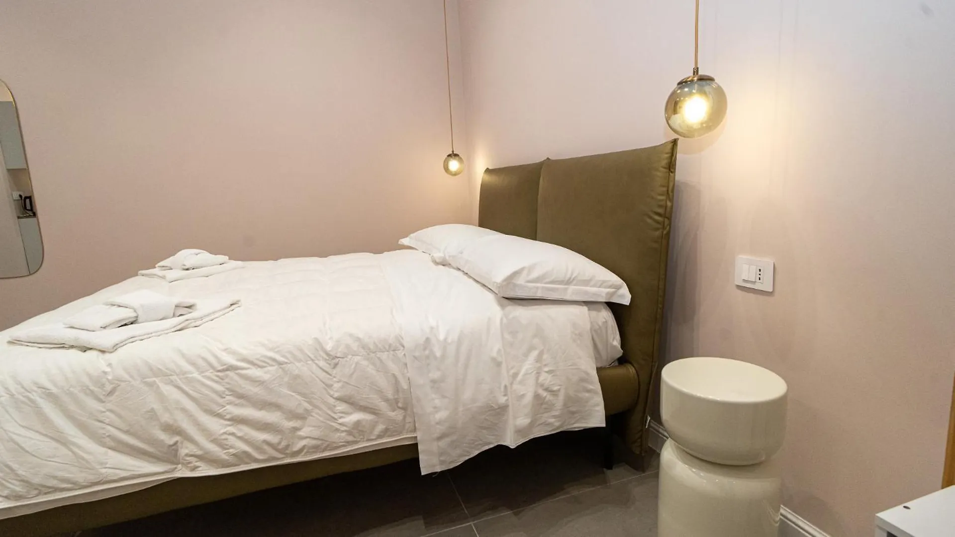Dome 266 Hotel Naples 0*,